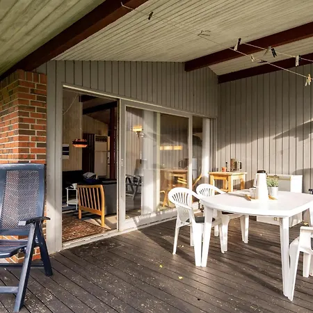 Lovely In With Kitchen