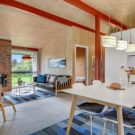 Casa vacanze Lovely In With Kitchen Ørsted